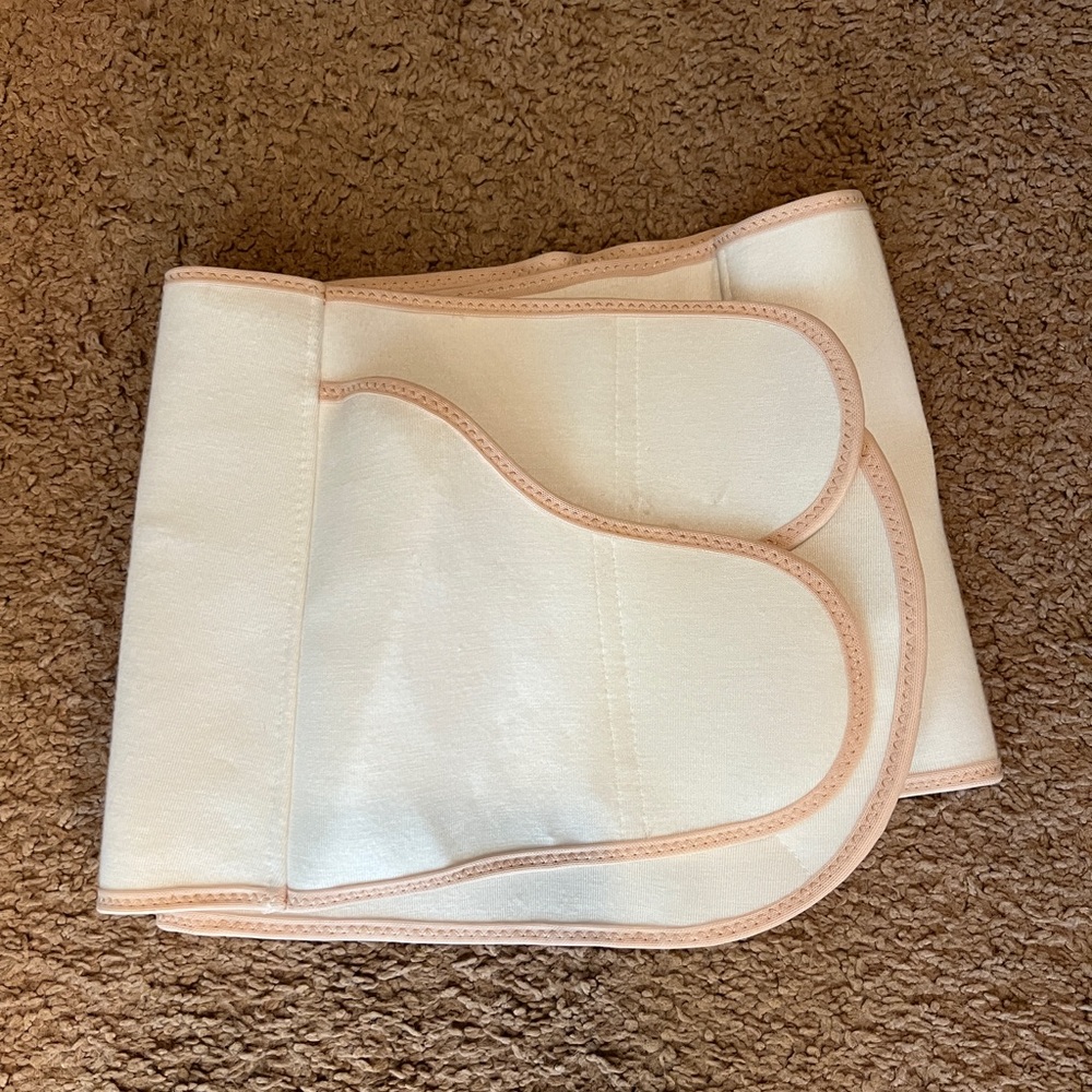 EUC belly bandit size large